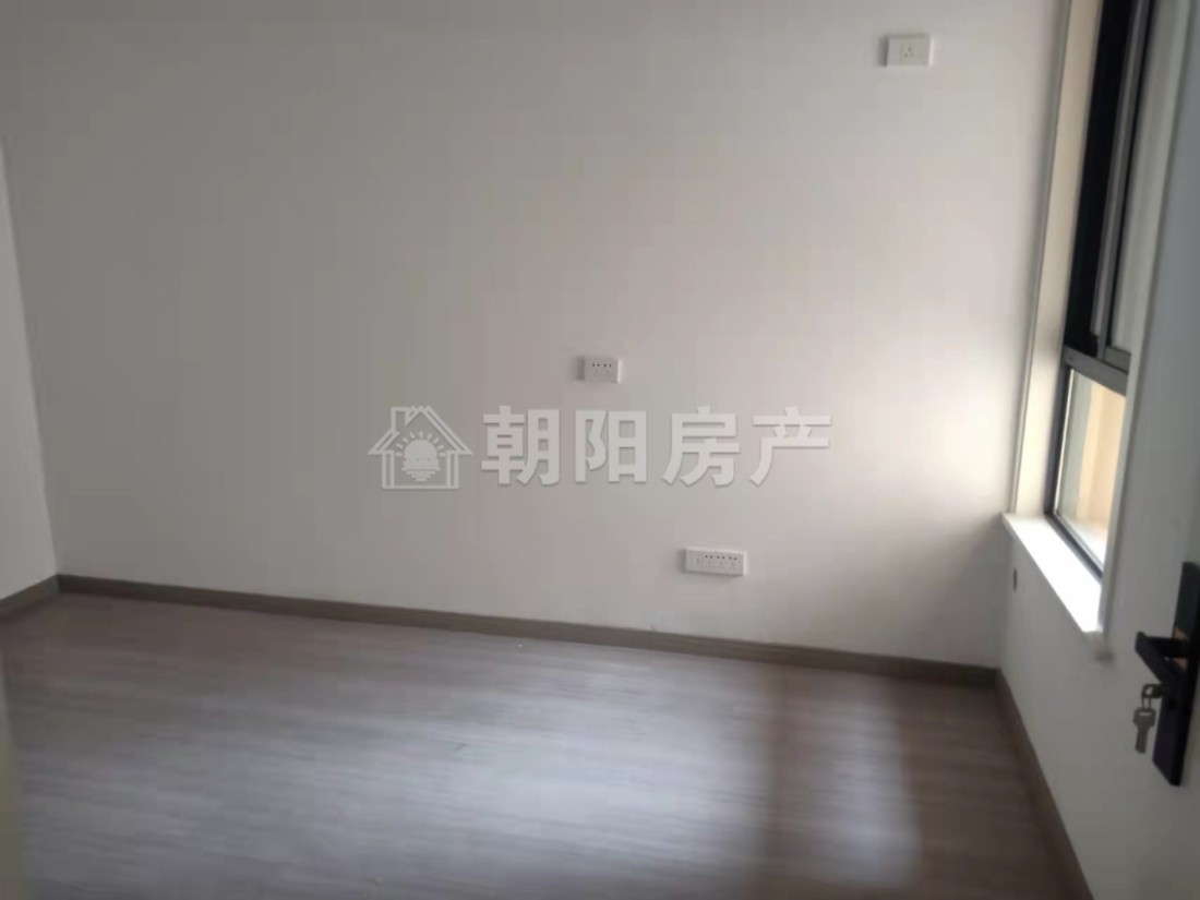 八里塘安置小区 86平 精装两室朝南 交通便利 采光好