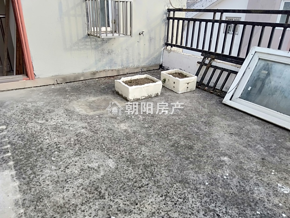 寿滨小区 110平 南向三室二厅 精装修 随时看房