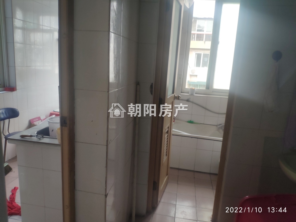 百花园一期 94平 南向三室 满五唯一免税 普装