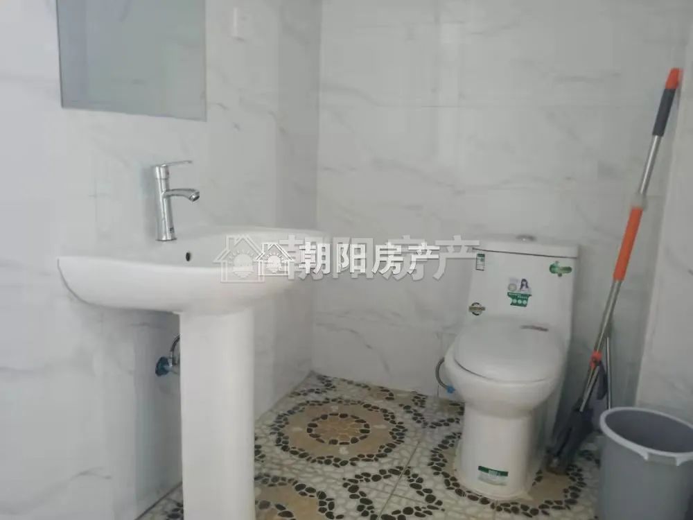 景润御府润园 143平 南向四室二厅 满五唯一 交通便利