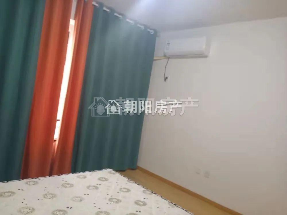 景润御府润园 143平 南向四室二厅 满五唯一 交通便利