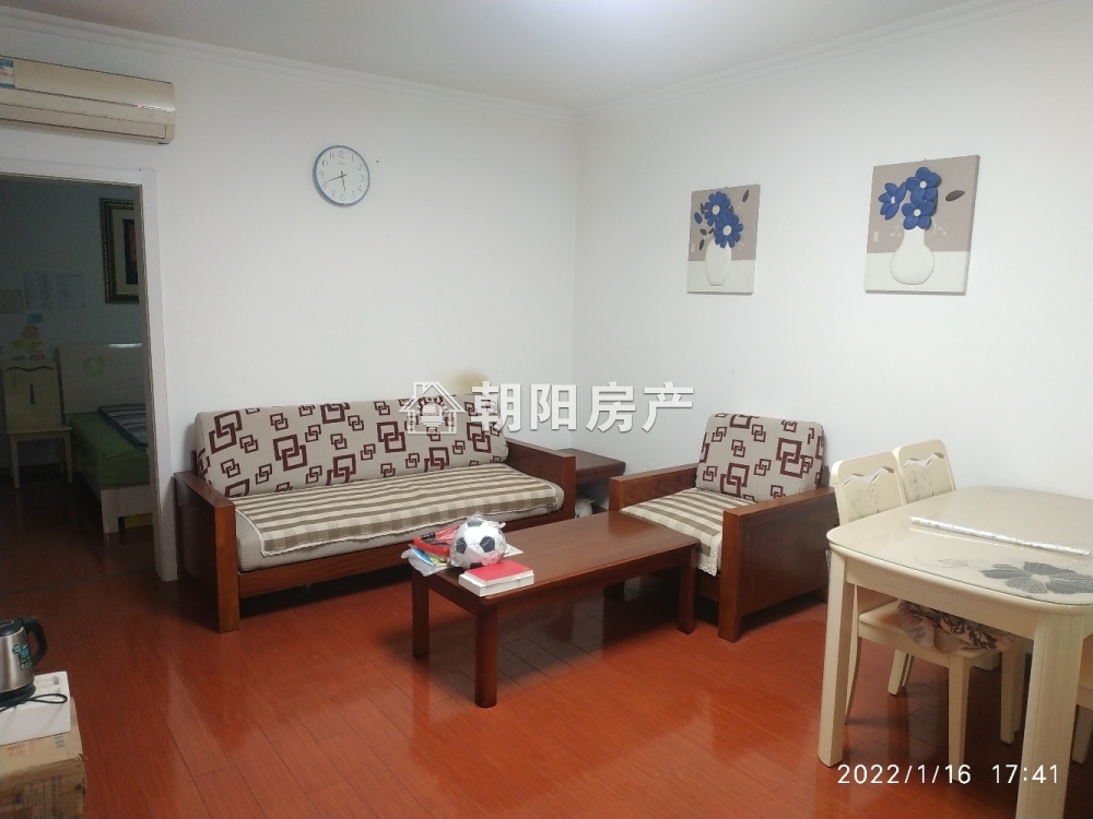 双子星座 53平 南向精装一居 满两年 交通便利
