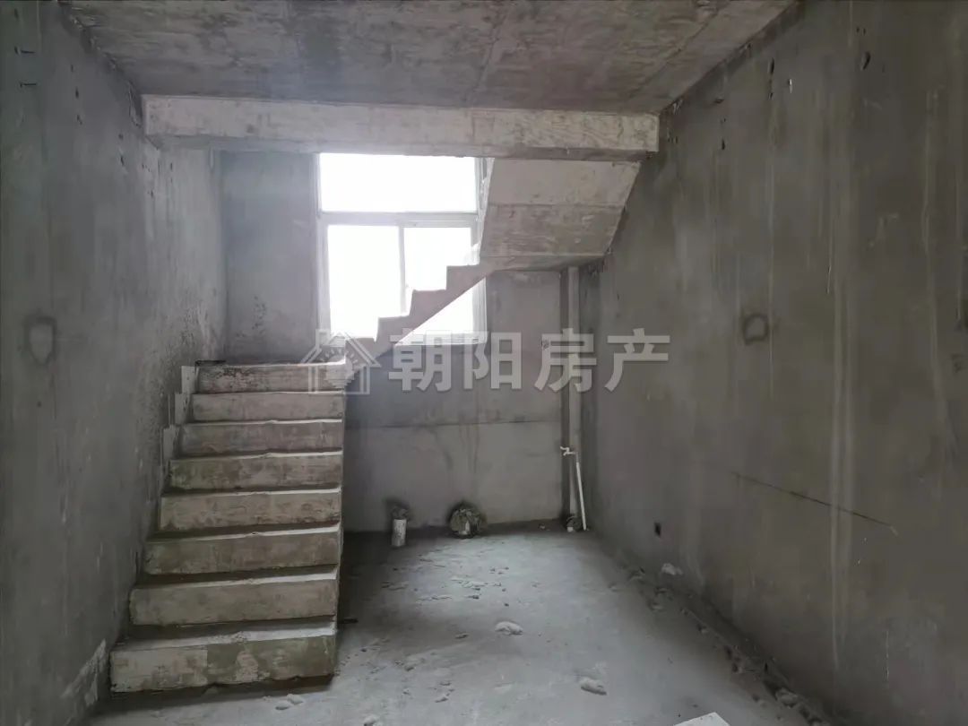 金大地悦府 106平 临街旺铺 人流密集 优质地段
