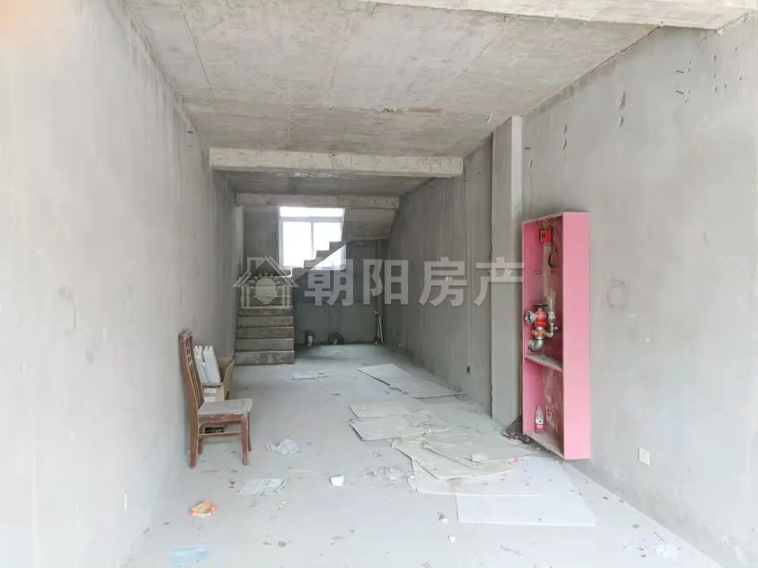 金大地悦府 106平 临街旺铺 人流密集 优质地段
