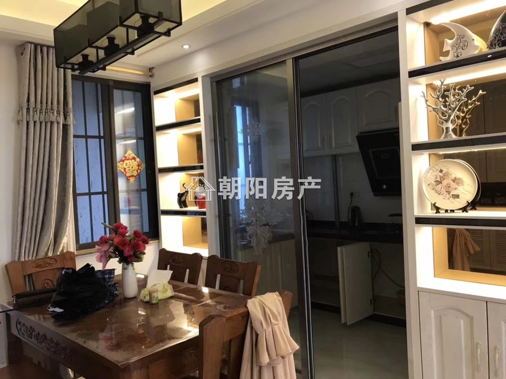 金地月伴湾 100平 南向精装三居 满两年 学区房 交通便利