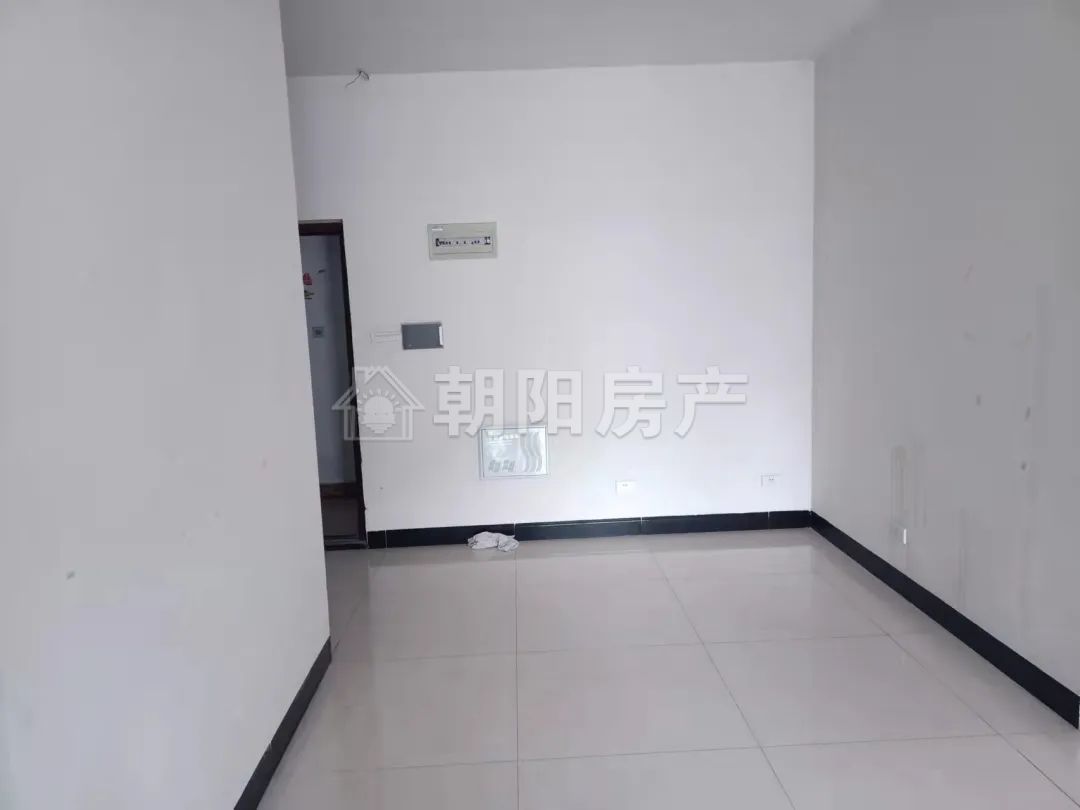 紫金苑 98平 南向三居 满五唯一 交通便利 学区房