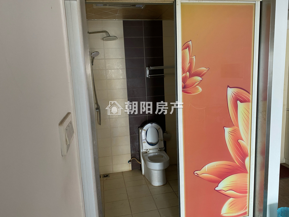 金地俊园 70平 精装两室一厅 交通便利 拎包入住