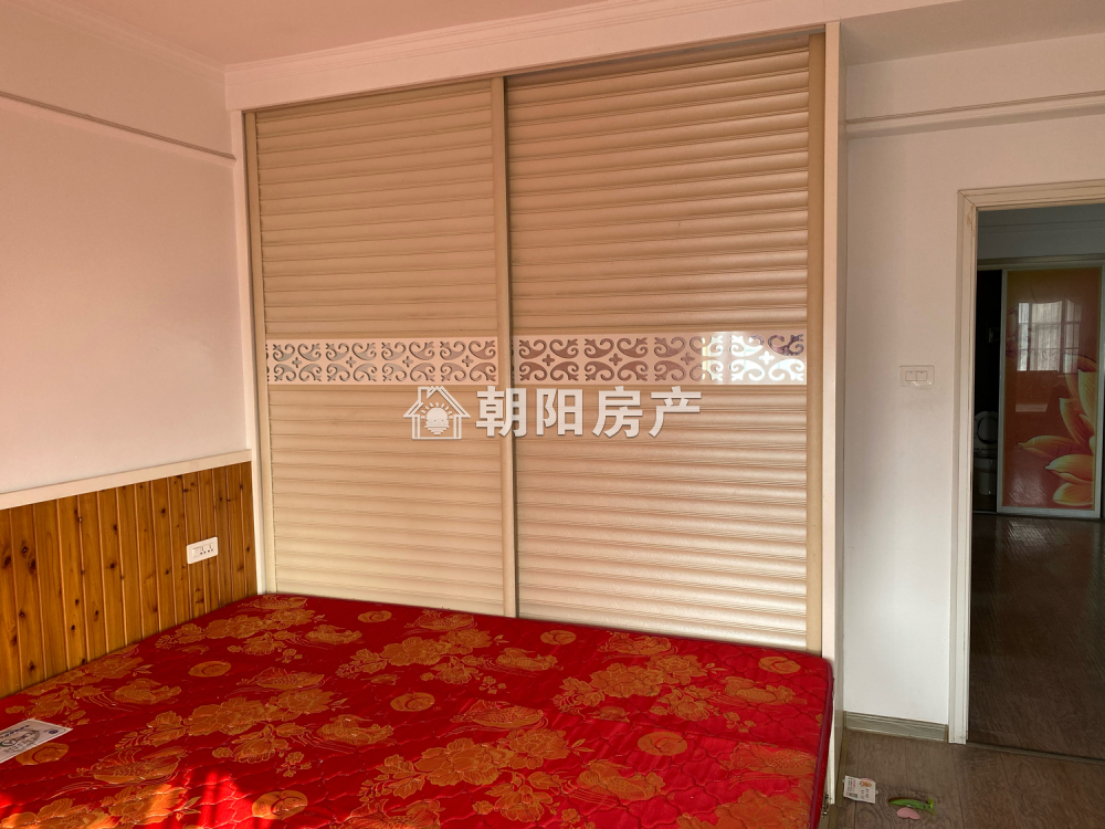 金地俊园 70平 精装两室一厅 交通便利 拎包入住