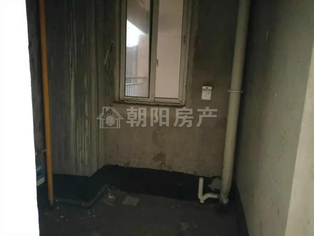 稻香花园二期 117平 南向三室二厅 毛坯 满五唯一 学区房