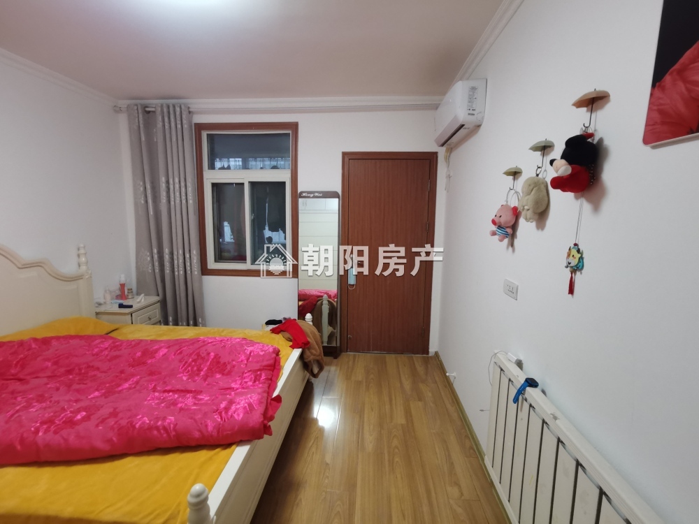 天桥小区 89平 南向三室 满两年 精装