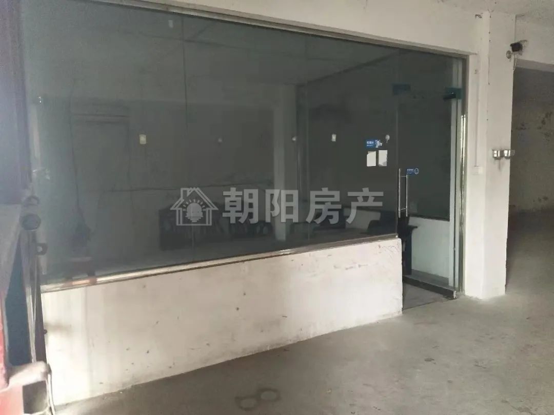 陈郢 400平 南向大铺面 简装 交通要塞