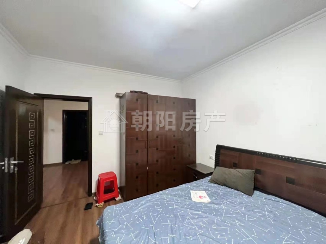 古城小区 141平 南向精装三居 交通便利
