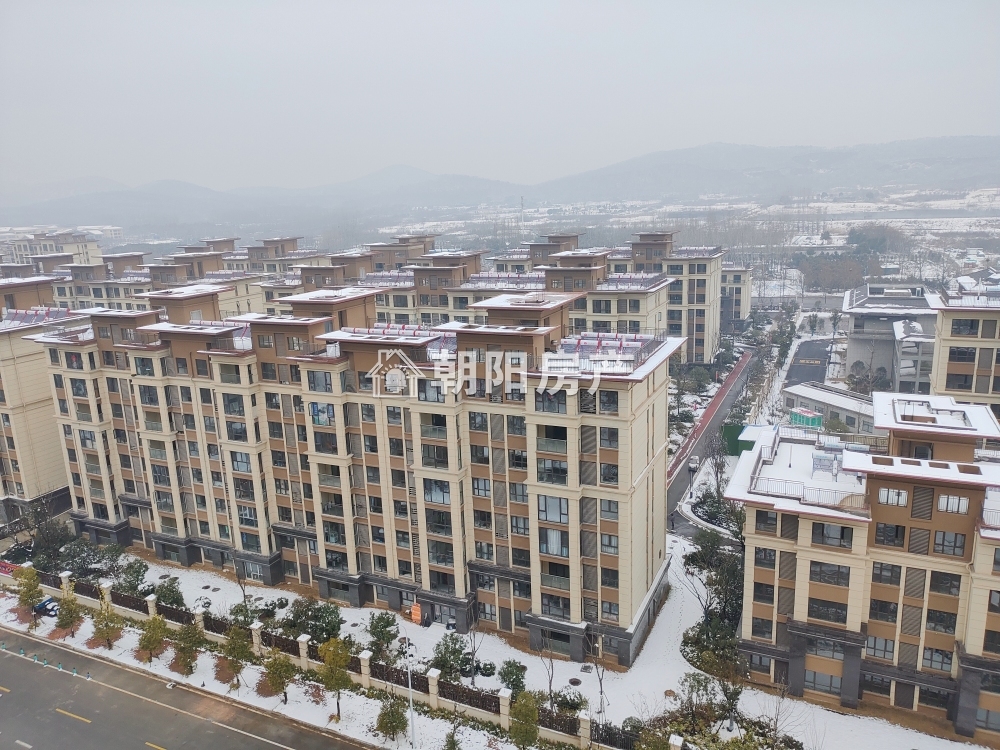 东方蓝海樾府 114平 南向三室 交通便利 毛坯