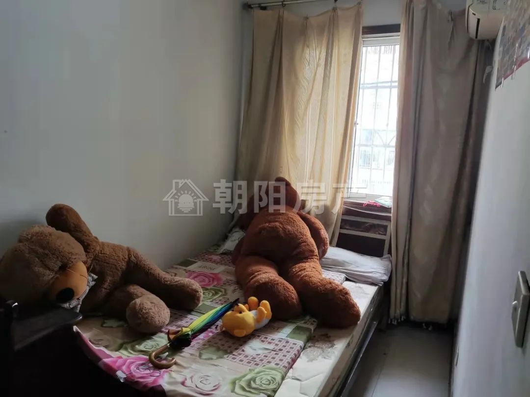 凤华商城 120平 南向三室 交通便利 简装