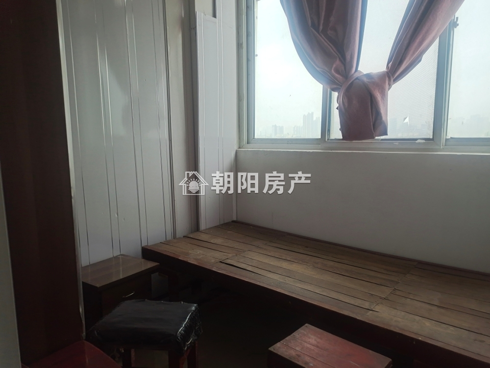 金龙门公寓 63平 一室朝北 满两年 龙湖公园旁