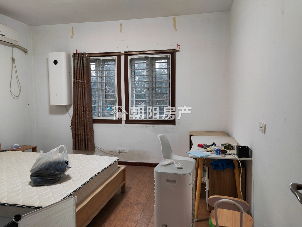 金地滟澜山 138平 南向四室洋房 满五唯一 简装
