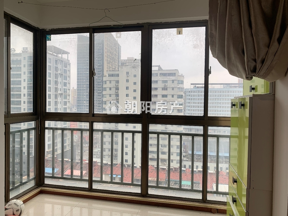 云景豪庭 89平 南向两居 学区房 交通便利 随时看房