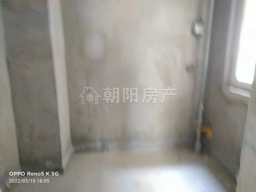 佳源都市 103平 南向三居两卫 毛坯 学区房随时看房
