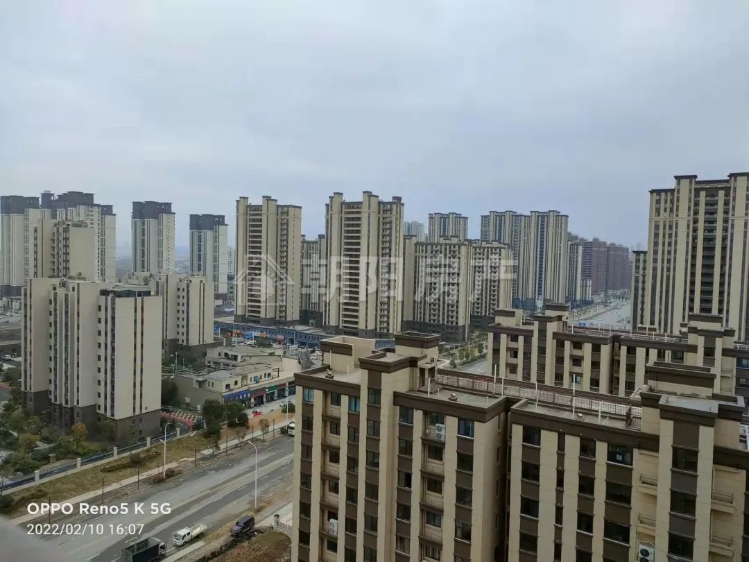 佳源都市 103平 南向三居两卫 毛坯 学区房随时看房