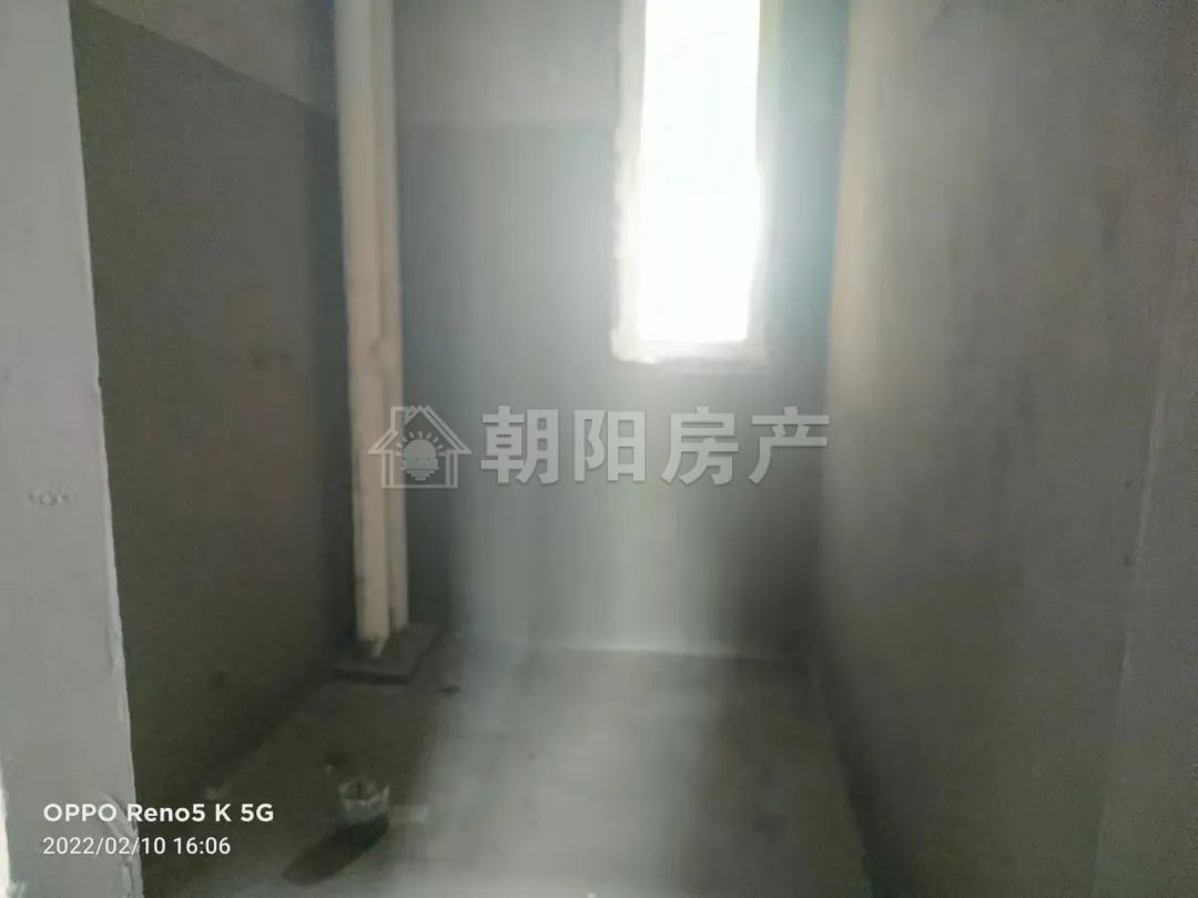 佳源都市 103平 南向三居两卫 毛坯 学区房随时看房