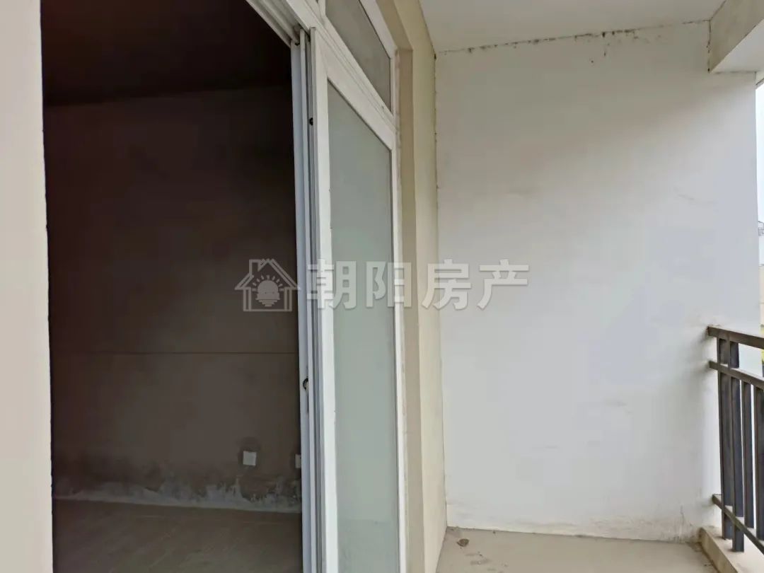 寿滨小区二期 114平 南向三室二厅 学区房 交通便利 高楼层采光好