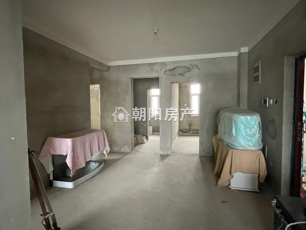 金山易居 114平 朝南三室 免税 普装 3413元/平