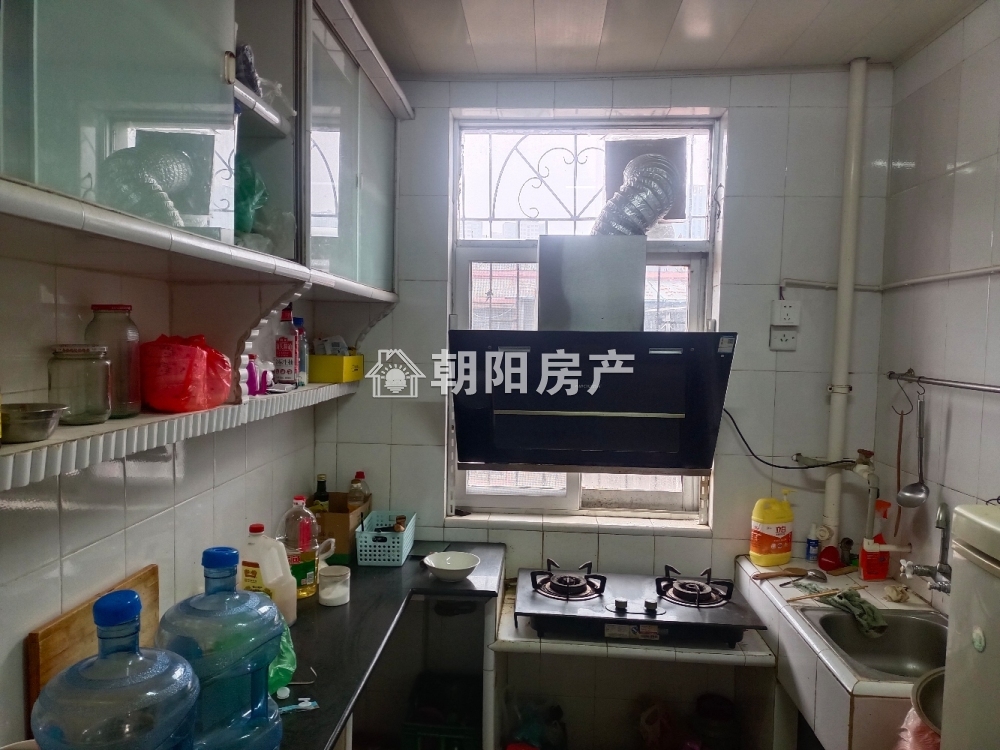 钟山园 76平 朝南两室中装 交通便利