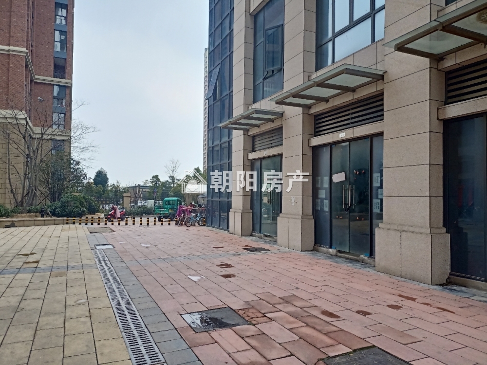 英伦联邦 33平 临街旺铺 人流密集 交通要塞