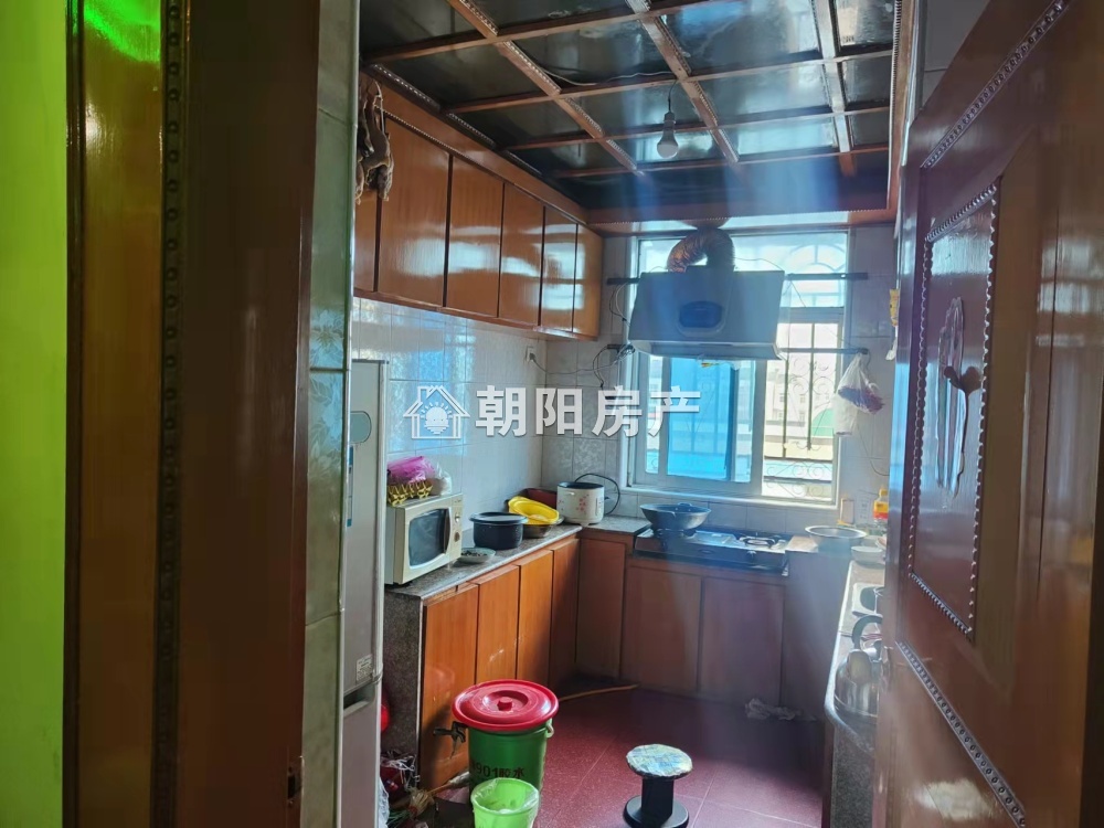 谢四小综合楼 80平 南向三居 学区房 2500元/平