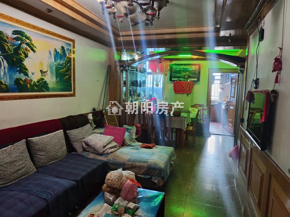 谢四小综合楼 80平 南向三居 学区房 2500元/平