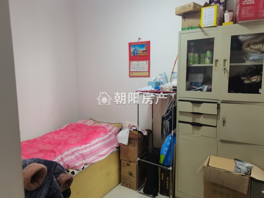 西城国际 83平 南向两室 满两年 交通便利 学区房