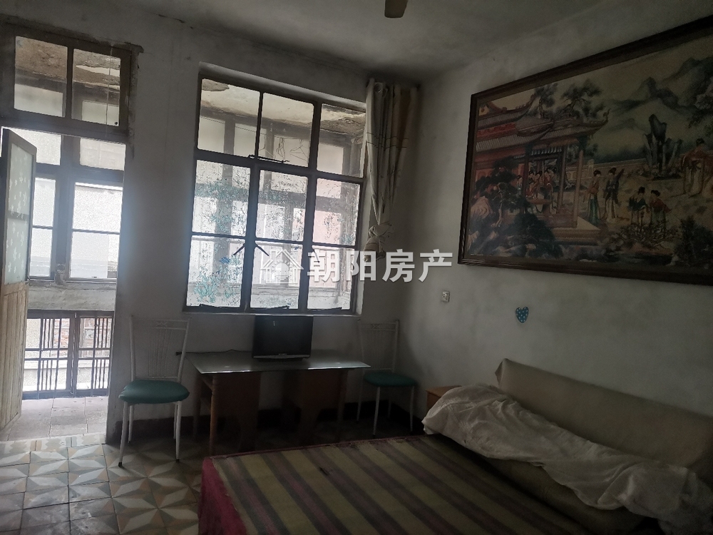 救护村 58平 南向两居 学区房 满两年