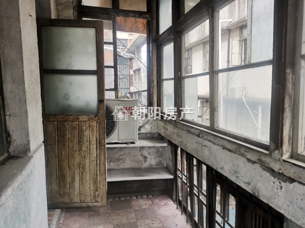 救护村 58平 南向两居 学区房 满两年