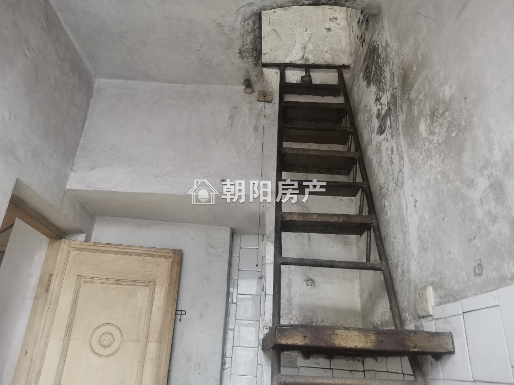 救护村 58平 南向两居 学区房 满两年