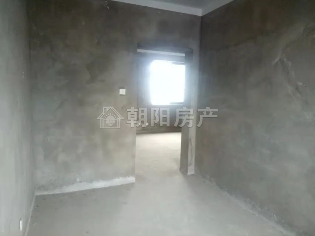 李郢孜新村C区 98平 南向三室 交通便利 单价1714元