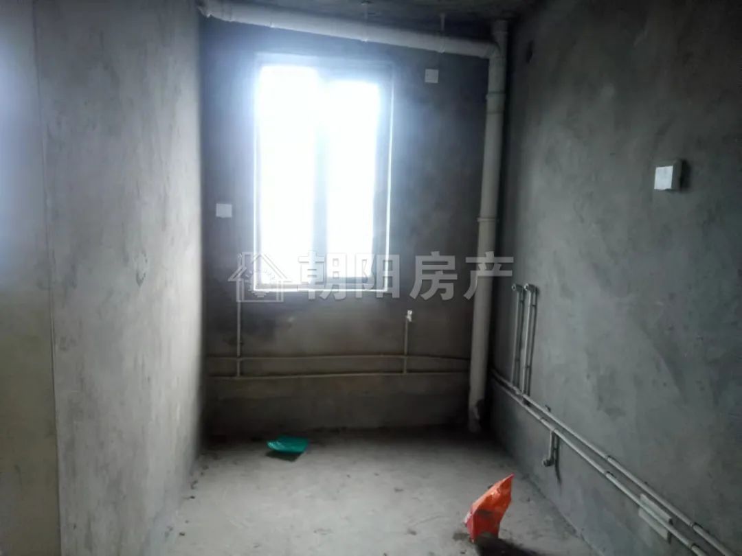 李郢孜新村C区 98平 南向三室 交通便利 单价1714元