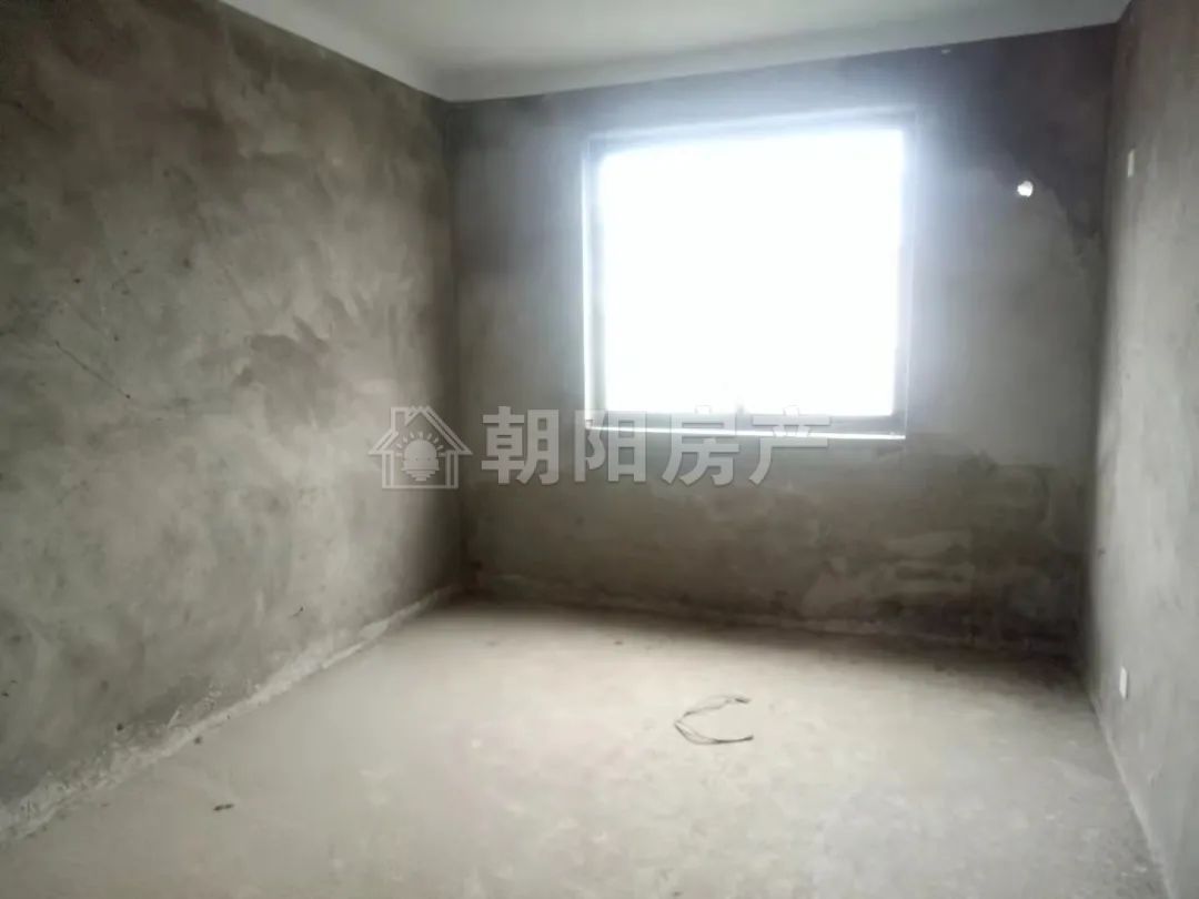 李郢孜新村C区 98平 南向三室 交通便利 单价1714元