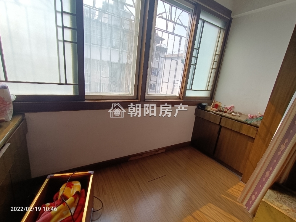 百花园一期 73平 南向两室 满五唯一 普装