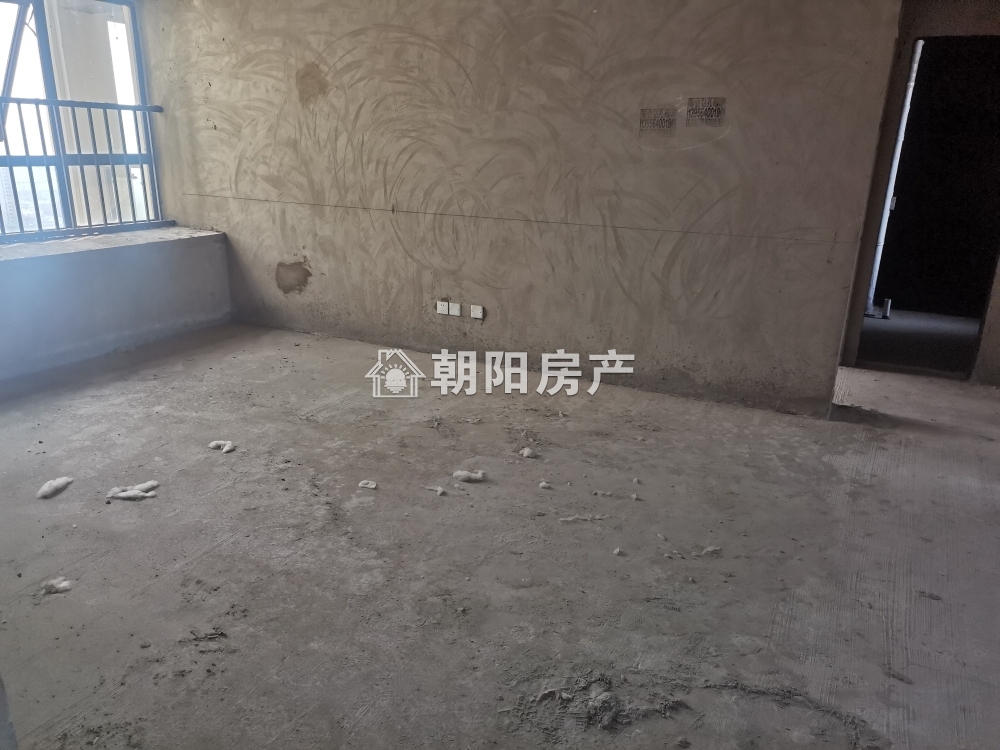 京澳广场 109平 南向三居 毛坯好改 采光好