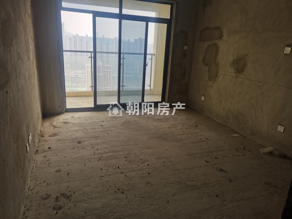 京澳广场 109平 南向三居 毛坯好改 采光好