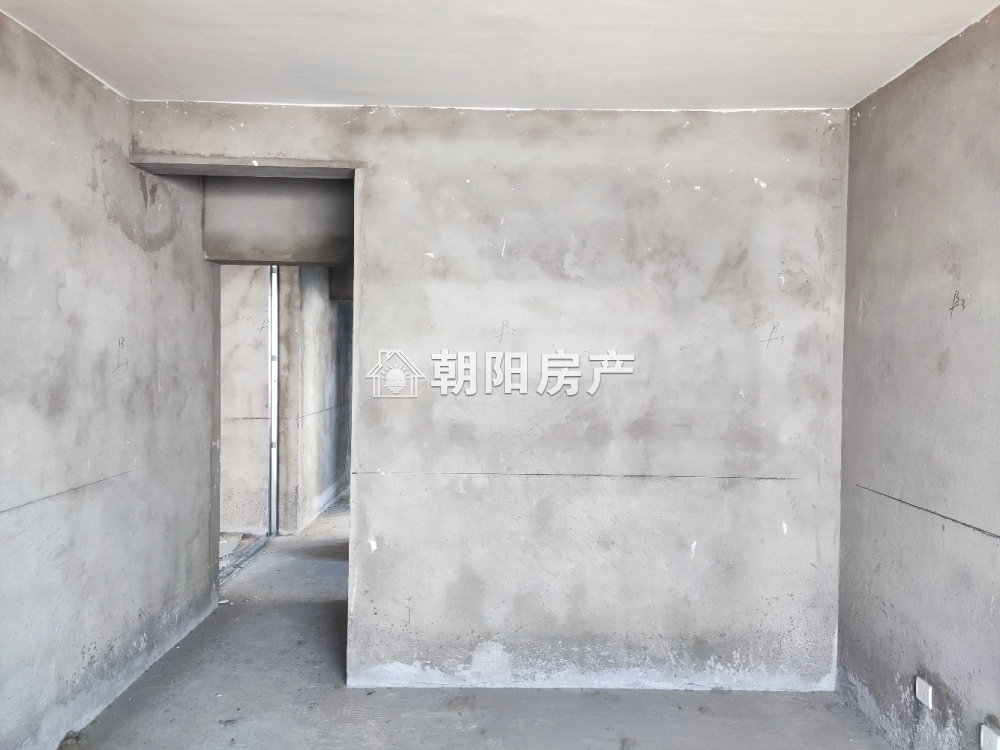 东方国际广场 132平 朝南三室二厅 交通便利 购物便捷