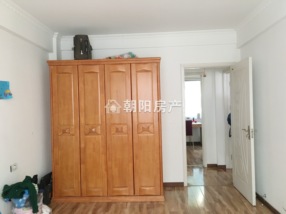 瀚城一期 117平 朝南精装三室 交通便利 单价3735