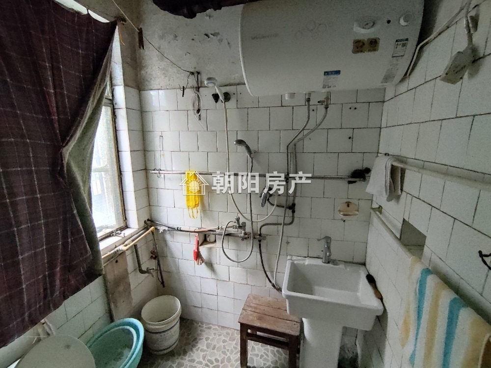 供电局家属楼 55平 南向两居 学区房 随时看房