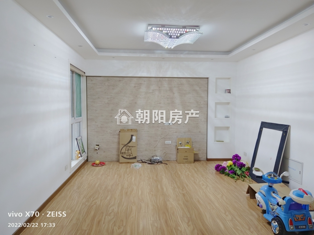 金地俊园 78平 朝南精装两居 满两年 学区房