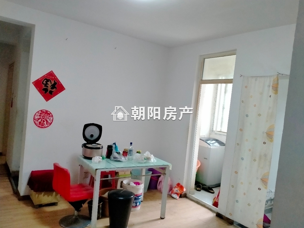 淮河公馆 99平 南向三室普装 满五唯一 随时看房