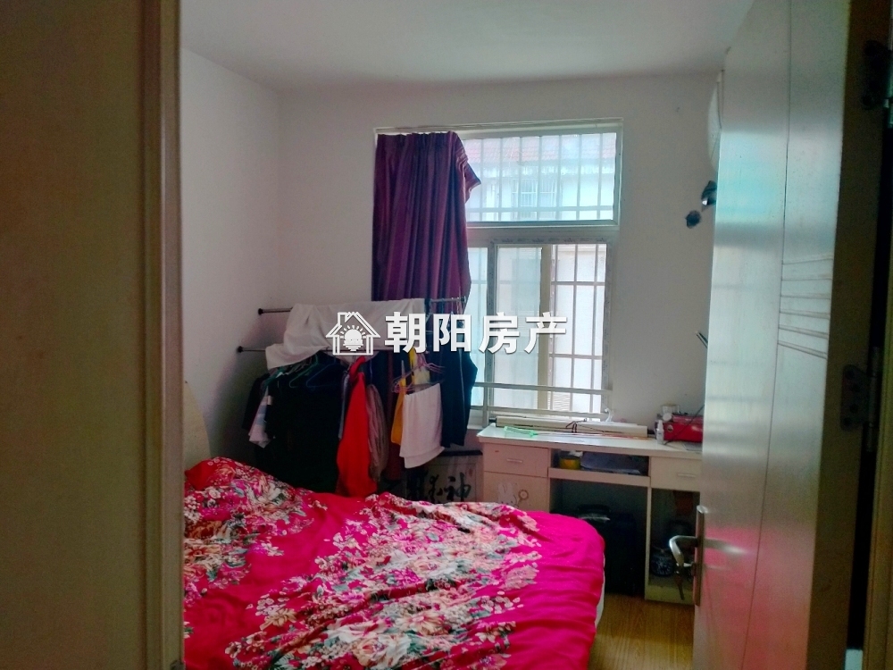 淮河公馆 99平 南向三室普装 满五唯一 随时看房