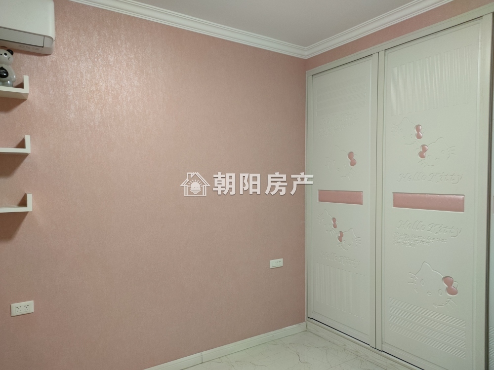 东方名珠 104平 南北通透两室精装 学区房 交通便利