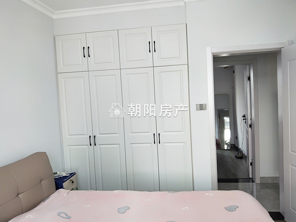 东昌庭院 120平 南向四室精装 学区房 交通便利 配套齐全