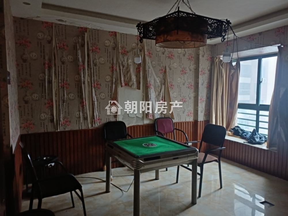 金玉花园 89平 朝南两室一厅 交通便利 随时看房