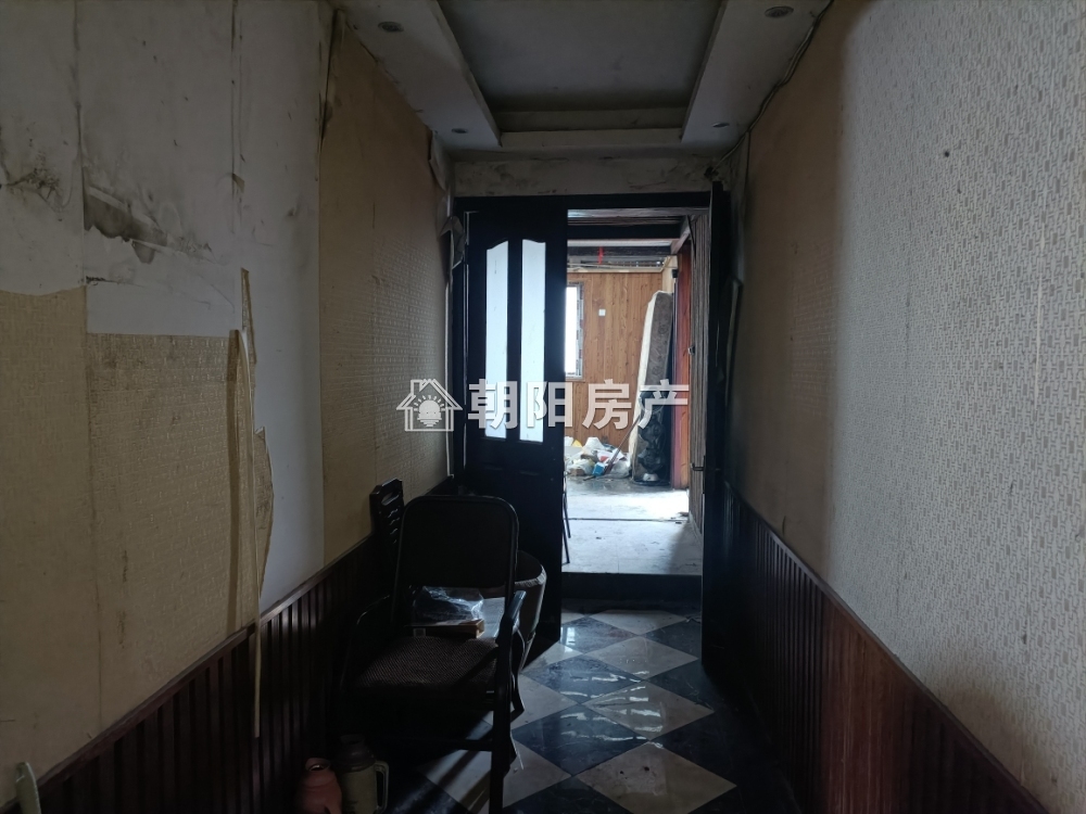 金玉花园 89平 朝南两室一厅 交通便利 随时看房